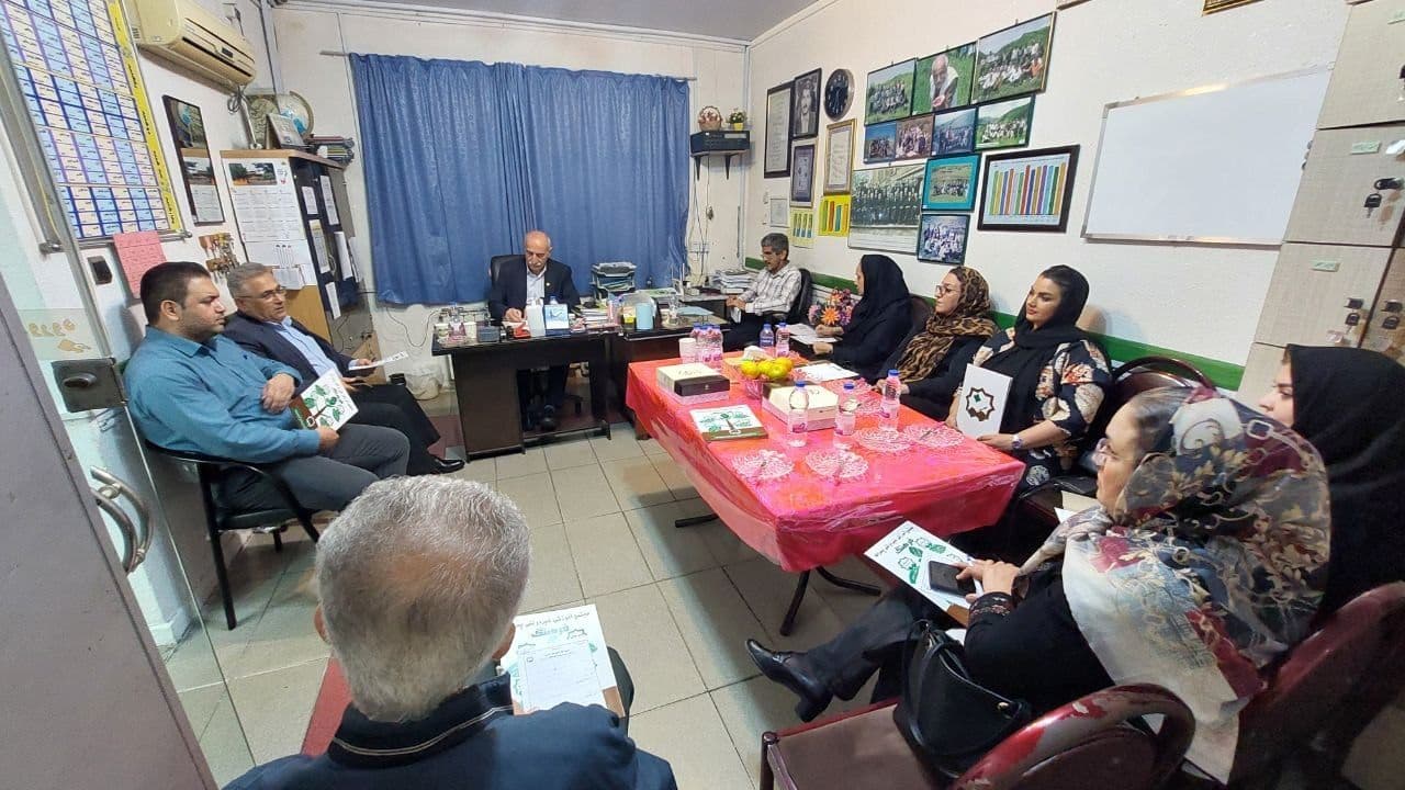 دبیرستان غیر دولتی پسرانه هوشمند فرهنگ(دوره اول)