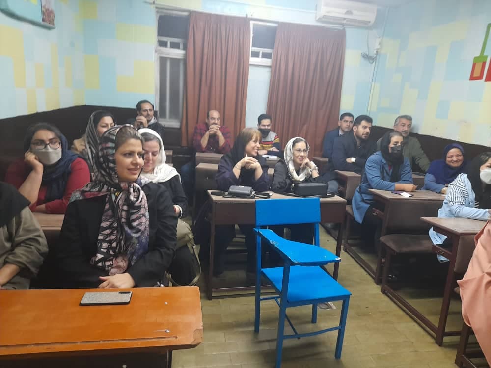 گزارشی کوتاه از برگزاری ملاقات عمومی ناظرین تحصیلی محترم با گروه آموزشی دبیرستان