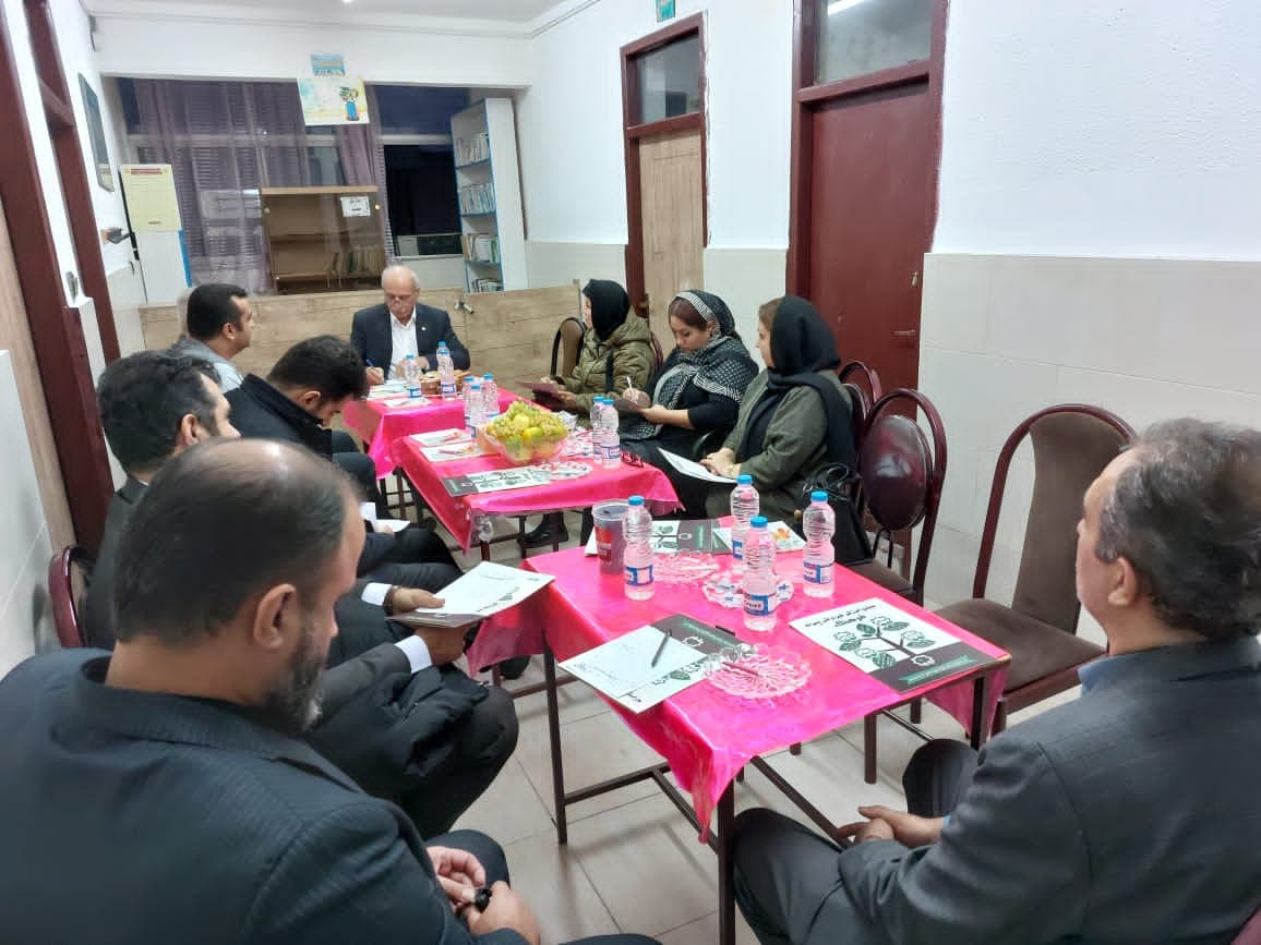 اولین گردهمایی انجمن اولیا و مربیان